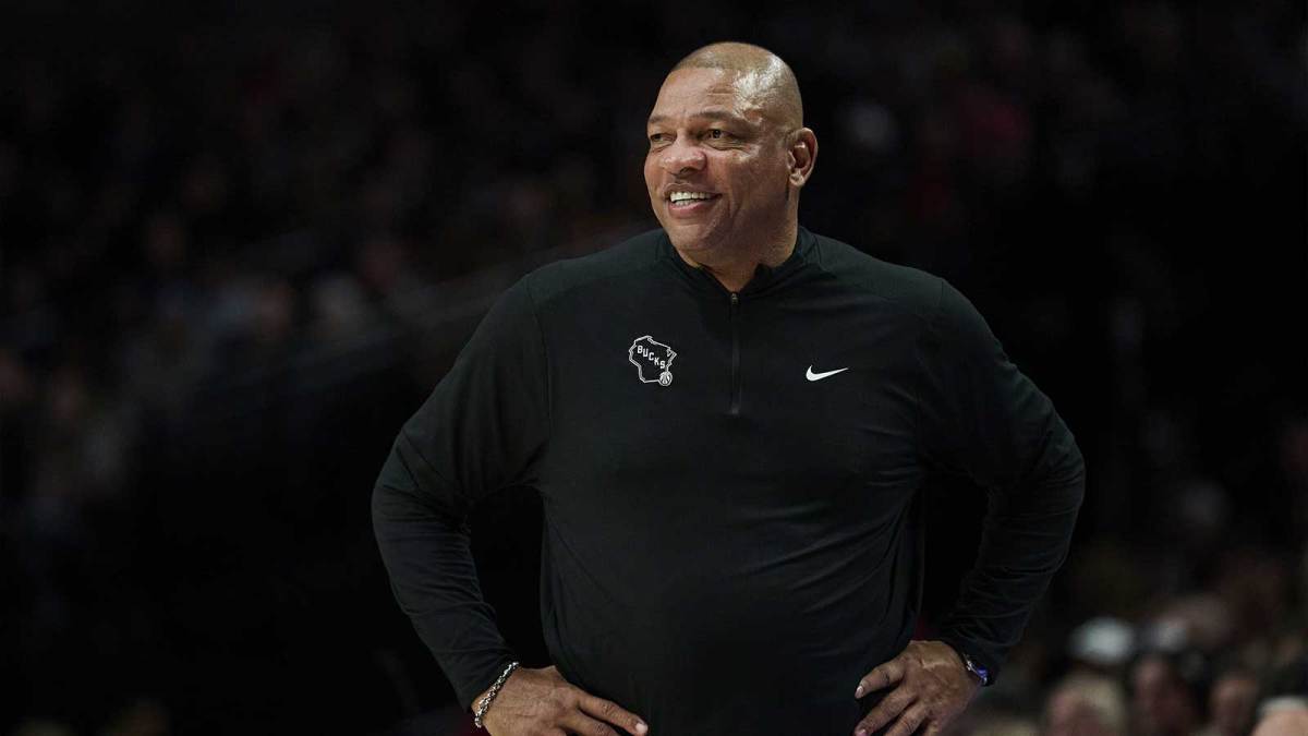 世界杯官网-反应不一，道格·里弗斯入选名人堂引发NBA球迷争议